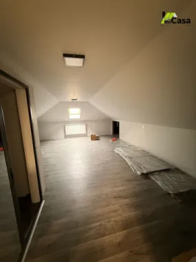 Casă cu 6 camere, în Șendreni