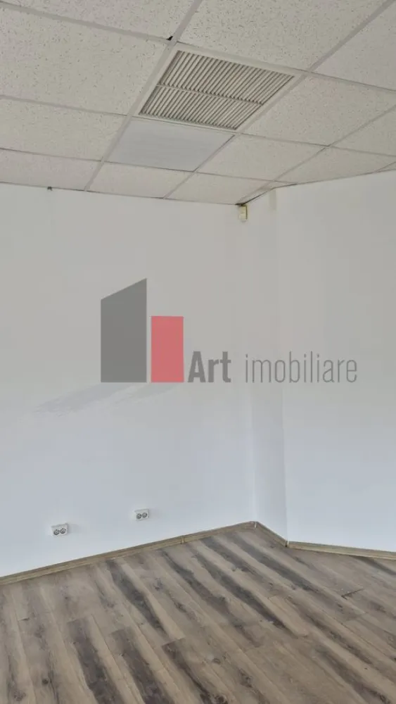 Spatiu Comercial de inchiriat, Ghencea, 60mp, Vitrina 10ml