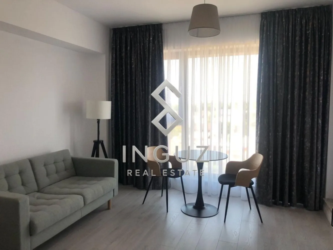 DE ÎNCHIRIAT | Parcul Carol – Novum Viilor Residence | Garsonieră mode - DE ÎNCHIRIAT | Garsonieră Premium – Novum Viilor Residence | Parcul Carol / 450 € / lună
Garsonieră modernă situată lângă Parcul Carol, în complexul rezidențial Novum Viilor, imobil finalizat în 2024.

• 42–46 mp
• Decomandată
• Etaj 5 / 11
• Complet mobilată și utilată
• Centrală proprie
• Încălzire în pardoseală
• Aer condiționat
• Balcon
• Spații generoase de depozitare

Acces rapid către mijloace de transport și zonele importante ale orașului.
COMISION AGENȚIE: 50%

للإيجار | ستوديو حديث – Novum Viilor Residence | باركول كارو / 450 يورو / شهرياً
ستوديو حديث بجانب حديقة Parcul Carol داخل مجمع Novum Viilor السكني، بناء جديد 2024.

• 42–46 متر مربع
• تقسيم منفصل
• الطابق 5 من 11
• مفروش ومجهز بالكامل
• تدفئة مركزية خاصة
• تدفئة أرضية
• تكييف هواء
• شرفة
• مساحات تخزين واسعة

موقع ممتاز مع سهولة الوصول إلى وسائل النقل وأهم مناطق المدينة.

عمولة المكتب: 50%

Inguz Real Estate
📱 +40 774 017 567
📱 +40 724 922 092
✉️ info.inguzrealestate.com