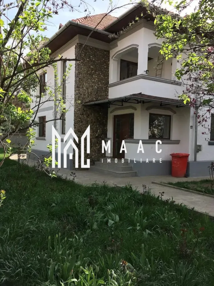 CASA VANZARE | ULTRACENTRAL | TEREN 600 MP - MAAC Imobiliare vă propune spre vânzare o vilă renovată, cu suprafața de 202 mp și teren generos de 600 mp, ideală pentru cei care caută o proprietate spațioasă, solidă și bine compartimentată. Construcția a fost finalizată în anul 1970 și oferă un echilibru între suprafața utilă, curtea amplă și dotările existente.

Vila dispune de 5 camere, 3 toalete, 2 holuri, 1 bucătărie, scară interioară și 1 terasă la etaj. Proprietatea include tâmplărie tripan marca Salamander wenge 100 mm, parchet din stejar și beci de 16 mp, elemente care contribuie la confortul locuinței.

Terenul de 600 mp este organizat eficient, cu 200 mp de pavele, 102 mp amprentă la sol a casei, 1 garaj deschis și 1 foișor, oferind spațiu util atât pentru locuire, cât și pentru relaxare în aer liber.

Pentru vizionare, vă rugăm să menționați la telefon CP3052530.
