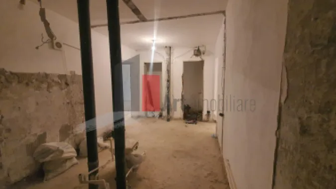 Ap 4 cam Giurgiu decomandat, parter