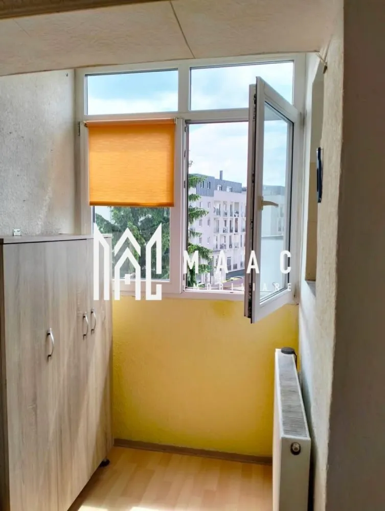 Apartament 1 camera I City Residence I Balcon - MAAC Imobiliare vă propune spre vânzare o garsonieră, situată la etajul 3 al unui imobil cu 4 etaje, în zona Gării.

 Detalii proprietate
Suprafață utilă: 24 mp + balcon
Compartimentare: cameră, bucătărie, baie, balcon
Etaj: 3/4
Necesită renovare – ideal pentru amenajare după propriul gust

📍 Avantaje
Zonă excelentă, cu acces rapid către punctele de interes
În apropiere de gară, mijloace de transport în comun, magazine (Penny, Mega), farmacii și școli
Potrivită pentru investiție (închiriere) sau locuință proprie
Priveliște plăcută, ideală pentru relaxare