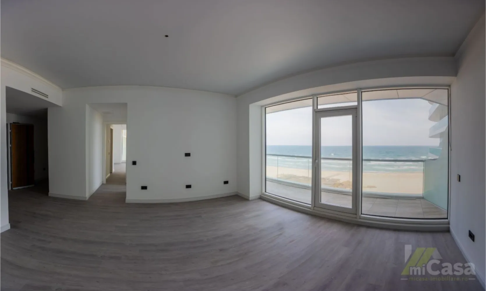 Apartament 3 Camere - Complex Rezidențial WHITE SEA - Mamaia - Apartament 3 camere - Etaj 7 - Complex Rezidențial WHITE SEA

miCasa imobiliare vă prezintă un apartament modern, situat la etajul 7 al unui complex rezidențial deosebit, cu o suprafață totală de 128,4 mp. Apartamentul este de tip 6, conform planului etajelor 1-8, și beneficiază de o distribuție optimă a spațiilor.

Structura apartamentului:

Living + Bucătărie: 24,19 mp – un spațiu generos și luminos, ideal pentru momentele de relaxare sau socializare, completat de o bucătărie modernă, perfect integrată.
Dormitor: 17,78 mp – un dormitor spațios, care oferă confort și intimitate, fiind locul ideal pentru odihnă.
Dormitor: 12,97 mp – un dormitor spațios, care oferă confort și intimitate, fiind locul ideal pentru odihnă.
Baie: 4,45 mp – baie modernă, dotată cu toate facilitățile necesare.
Baie: 4,28 mp – baie modernă, dotată cu toate facilitățile necesare.
Hol: 11,63 mp – un hol bine gândit, care face legătura între încăperile apartamentului.
Terasa: 32,6 mp – locul perfect pentru a te bucura de aerul curat și de o vedere spectaculoasă la mare.

Caracteristici suplimentare:

Izolație fonică: Apartamentul beneficiază de o izolație fonică excelentă, asigurându-vă confortul necesar pentru o viață liniștită.
Eco friendly: Tehnologii eco-friendly pentru un trai sustenabil, reducând impactul asupra mediului.
Smart home: Apartamentul este echipat cu sistem smart home, care vă permite să controlați cu ușurință iluminatul, temperatura și alte funcționalități ale locuinței dintr-o aplicație mobilă.
Vedere la mare: Bucurați-vă de o priveliște deosebită asupra mării, perfectă pentru momente de relaxare sau pentru a savura apusurile.
Complex rezidențial: Locuința se află într-un complex rezidențial de top, oferind facilități moderne, siguranță și un mediu plăcut și liniștit pentru întreaga familie.

Acest apartament reprezintă alegerea perfectă pentru cei care doresc confort, modernitate și o locație deosebită cu vedere la mare.

Contactați-ne pentru mai multe detalii sau pentru a programa o vizionare!

Cumperi prin miCasa Imobiliare? Primești mai mult decât o locuință.
👉 Ai comision 0 și până la 10% reducere la materialele de amenajare interioară marca miCasa.

Cumpără inteligent. Renovează cu stil.