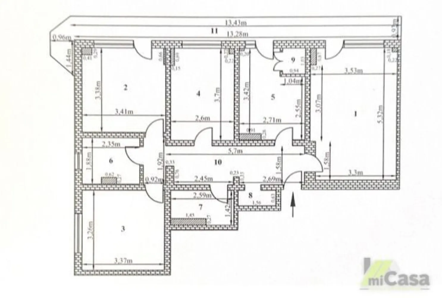 Apartament 4 Camere - Micro 18, Vis-a-Vis de Spitalul Județean, Galați - Apartament 4 camere – Etaj 8 – Cartier Micro 18, Vis-a-Vis de Spitalul Județean

miCasa imobiliare vă propune un apartament spațios și luminos, situat la etajul 8 al unui bloc cu 10 etaje din cartierul Micro 18, chiar Vis-a-Vis de Spitalul Județean. Cu o suprafață totală de 92,6 mp, Această locuință oferă o compartimentare ideală pentru familii numeroase sau investiții imobiliare sigure.

Structura apartamentului:

Cameră 1: 18,2 mp – spațiu generos, ideal pentru living sau dormitor matrimonial.
Cameră 2: 11,4 mp – perfectă pentru dormitor sau birou.
Cameră 3: 11,0 mp – ideală pentru camera copilului sau dormitor de oaspeți.
Cameră 4: 9,5 mp – versatilă, pentru birou sau zonă de relaxare.
Bucătărie: 8,5 mp – bine proporționată, cu potențial de amenajare modernă.
Baie: 4,3 mp – suficient spațiu pentru o amenajare confortabilă.
WC de serviciu: 3,3 mp – un plus de funcționalitate.
Debara: 1,0 mp – spațiu practic pentru depozitare.
Cămară: 1,0 mp – utilă pentru organizarea proviziilor.
Hol: 10,4 mp – oferă acces facil către toate zonele locuinței.
Balcon: 14,0 mp – spațiu generos, cu vedere panoramică, ideal pentru relaxare.

Detalii suplimentare:

Suprafață utilă: 78,6 mp
Suprafață totală: 92,6 mp
Etaj: 8/10 – cu lift funcțional
Compartimentare: decomandat

Beneficii și poziționare:

Vis-a-Vis de Spitalul Județean – perfect pentru personal medical sau închiriere
Zonă foarte accesibilă, aproape de mijloace de transport, școli, magazine
Bloc cu 10 etaje și lift – confort sporit și acces facil
Vedere panoramică – lumină naturală din abundență

Acest apartament reprezintă o oportunitate excelentă pentru o familie care își dorește spațiu generos sau pentru cei în căutarea unei investiții în zona centrală a orașului.

Contactează-ne pentru mai multe detalii sau pentru a programa o vizionare!

Cumperi prin miCasa Imobiliare? Primești mai mult decât o locuință.
👉 Ai comision 0 și până la 10% reducere la materialele de amenajare interioară marca miCasa.

Cumpără inteligent. Renovează cu stil.