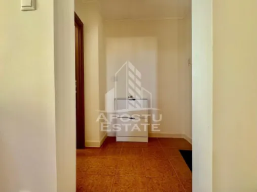 Apartament de vanzare 3 camere, 54 mp utili, zona Vlaicu