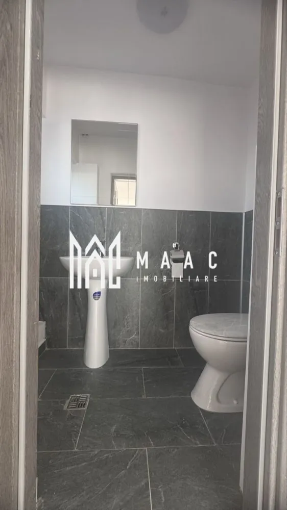 Spațiu birouri I Open- space I 85 mpu I Parcare I Selgros - De închiriat, împreună sau separat, două spații comerciale la parter, potrivite pentru multiple destinații. Suprafața totală este de 85 mp ( unul de 60 mp, altul de 25 mp ), situată la parterul unei clădiri moderne. Caracteristici principale: - Spații semicompartimentate, flexibile ca utilizare - Încălzire centrală - Perete de sticlă cu vizibilitate excelentă la stradă - Grup sanitar amenajat - Iluminat natural și artificial eficient - Locuri de parcare disponibile Localizare: zonă cu trafic intens, acces rapid la autostradă, aproape de târg, Selgros, Shopping Prima și alte puncte de interes. Disponibilitate: imediată. Pentru detalii suplimentare sau programarea unei vizionări, contactați MAAC Imobiliare specificând ID CP2884964. }}