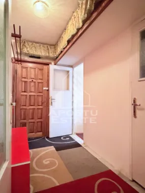 Apartament de vanzare cu doua camere parter Piata Doin Calea Sagului
