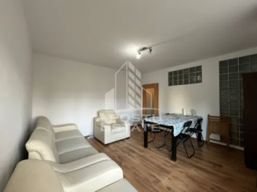 Apartament cu 2 camere, decomandat, situat in zona Soarelui