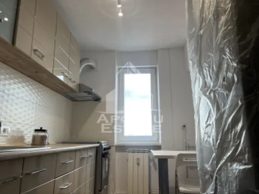 Apartament cu 2 camere, balcon, zona Garii