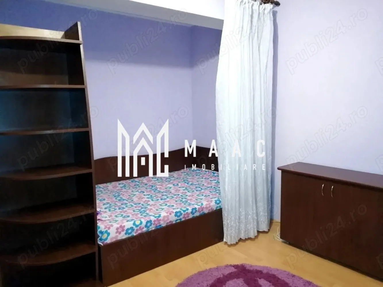 Garsoniera Ostroveni | 35.4 mpu | Centrala proprie | - MAAC Imobiliare vă propune spre vânzare o mansardă spațioasă și bine compartimentată, situată în cartierul Ostroveni – zona Hermes, una dintre cele mai accesibile și apreciate zone din Râmnicu Vâlcea. Proprietatea este decomandată, confort 1 și reprezintă o alegere excelentă atât pentru locuit, cât și pentru investiție.
Locuința se vinde complet mobilată și utilată, fiind pregătită pentru mutare imediată, într-o zonă cu acces rapid către toate facilitățile importante ale orașului.
Caracteristici:
Mansardă decomandată
Confort 1
Situată în Ostroveni – zona Hermes
Compartimentare practică și luminoasă
Ideală pentru locuit sau investiție
Se vinde mobilată și utilată
Preț negociabil
Compartimentare:
Hol de acces
Dormitor luminos
Bucătărie spațioasă
Baie cu fereastră
Dotări:
Mobilier inclus
Electrocasnice incluse
Spații bine optimizate
Locuință pregătită pentru mutare imediată
Avantaje:
Zonă foarte accesibilă
Aproape de:
Școli și grădinițe
Piață
Magazine
Mijloace de transport
Centrul orașului
Ideală pentru cuplu, persoană singură sau investiție
Costuri eficiente de întreținere
Preț: 36.500 Euro negociabil
Pentru mai multe informații și programarea unei vizionări, echipa MAAC Imobiliare vă stă la dispoziție.ID 3118650