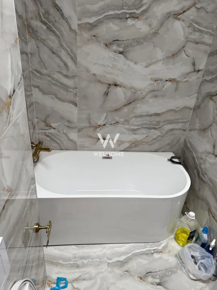 Apartament cu 3 camere LA CHEIE