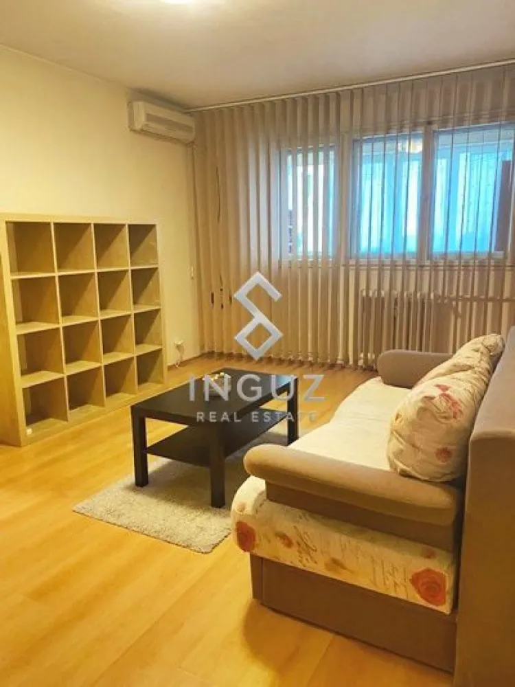 DE ÎNCHIRIAT | Apartament 2 camere | Dristor | 55 mp | 490 € - Apartament cu 2 camere, decomandat, situat pe Strada Eufrosina Popescu – Sector 3, în zona Dristor, aproape de IOR, metrou Dristor și Baba Novac.

• 55 mp utili
• Etaj 6 / 10
• Balcon + debara
• Lift
• Încălzire centralizată
• Stare: gata de utilizare
• Fumatul interzis
• Liber din 27.05.2026

Chirie: 490 € / lună
Garanție: 900 €
COMISION AGENȚIE: 50%

للإيجار | شقة غرفتين | دريستور | 55 متر | 490 يورو

شقة مكونة من غرفتين، نظام منفصل، تقع في Strada Eufrosina Popescu – القطاع 3، بالقرب من Dristor وParcul IOR وBaba Novac.

• 55 متر مربع
• الطابق 6 من 10
• شرفة + مخزن
• مصعد
• تدفئة مركزية
• جاهزة للسكن
• ممنوع التدخين
• متاحة من 27.05.2026

الإيجار: 490 يورو / شهرياً
التأمين: 900 يورو
عمولة المكتب: 50%

Inguz Real Estate
+40 774 017 567
+40 724 922 092
info@inguzrealestate.com
