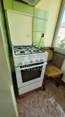 Apartament cu 3 camere, decomandat, etaj intermediar, Freidorf