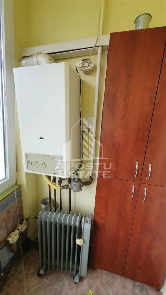 Apartament cu 3 camere, decomandat, etaj intermediar, Freidorf