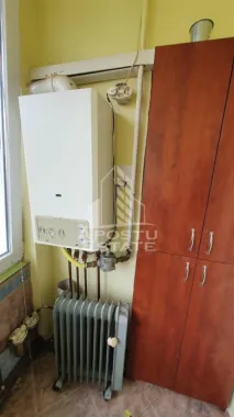 Apartament cu 3 camere, decomandat, etaj intermediar, Freidorf