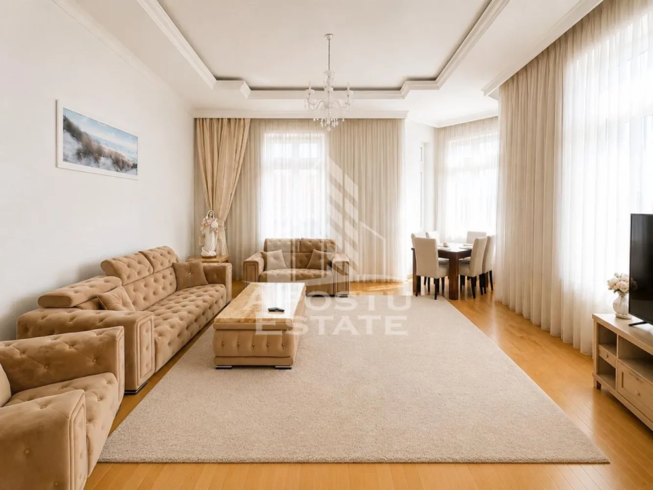 Apartament 3 camere LUX de inchiriat Băile Neptun Timisoara - APOSTU ESTATE va propune spre închiriere un apartament premium cu 3 camere, situat intr-o cladire istorica din zona Baile Neptun, una dintre cele mai apreciate zone rezidentiale din Timisoara.

Apartamentul dispune de o suprafata utila generoasa de 130 mp, compartimentare decomandata si finisaje ultrafinisate, fiind alegerea ideala pentru cei care isi doresc confort, eleganta si acces rapid catre principalele puncte de interes ale orasului.

Imobilul este amplasat intr-o cladire istorica cu personalitate, construita in anul 1890, cu regim de inaltime P+2, intr-o zona linistita si exclusivista. Proprietatea beneficiaza de 3 camere spatioase, 2 bai, bucatarie separata si un ambient rafinat, perfect pentru locuire sau investitie. Apartamentul detine o debara si boxa perfecte pentru depozitare

Avantaje zona:
 • acces rapid catre centrul orasului
 • proximitate fata de Complexul Studentesc si Universitatea Politehnica
 • numeroase restaurante, cafenele si magazine in apropiere
 • acces facil la mijloace de transport in comun
 • parcuri si zone verzi pentru relaxare
 • zona linistita, cu arhitectura deosebita
 • acces rapid catre principalele bulevarde ale orasului

Confortul este completat de toate utilitatile necesare: gaz, curent, apa, canalizare, internet si CATV.
