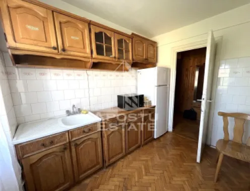 Apartament cu 2 camere de inchiriat, centrala proprie, zona Medicina