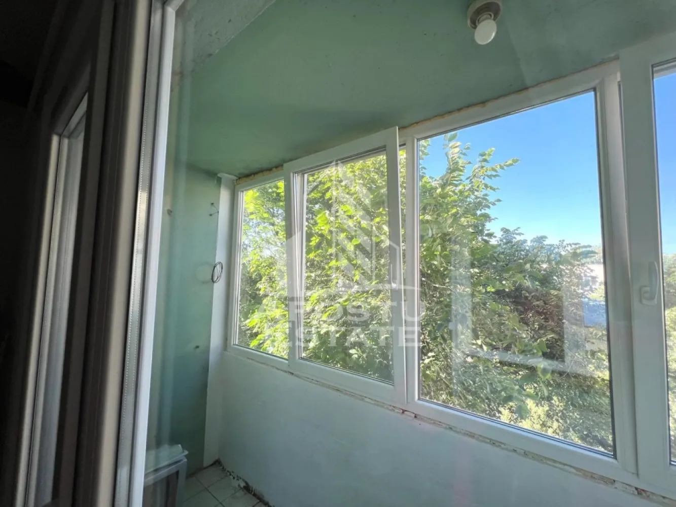 Apartament cu 2 camere de inchiriat, centrala proprie, zona Medicina