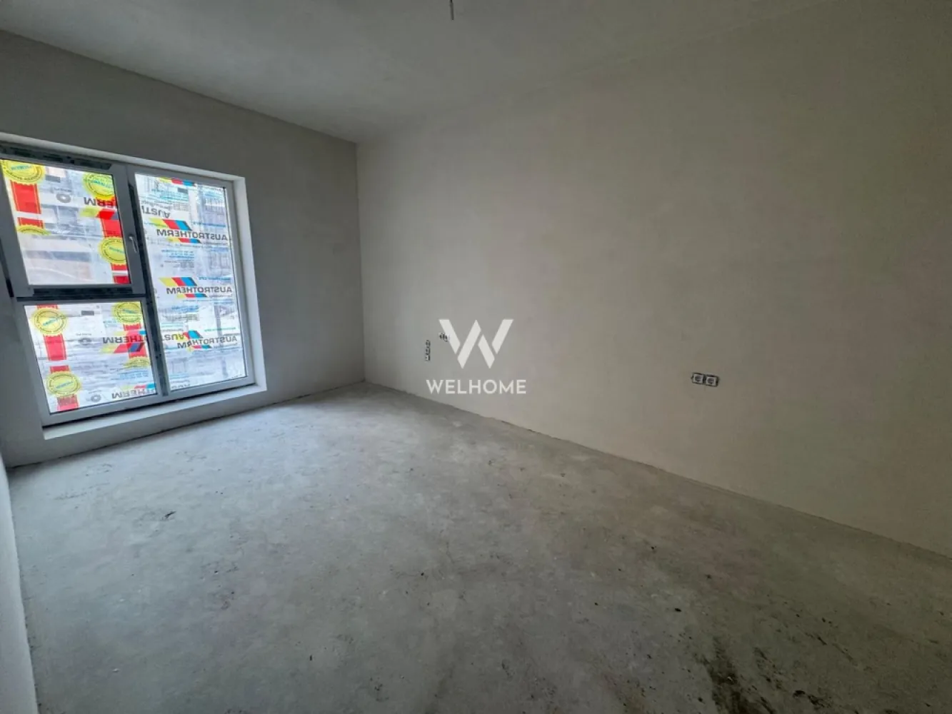 Apartament 2 camere Lacul lui Binder, Sibiu - Apartament 2 camere situat in Sibiu, in apropierea Lacului Binder, etaj 2 Suprafata utila : 43.63 mp Compartimentare: hol cu acces in livingul open space cu bucataria baie dormitor cu iesire pe balcon de 6.23mp Predare la stadiul de alb : geamuri si usa termopan 3 foi de sticla, pereti tencuiti si gletuiti, sapa elicopterizata, centrala, incalzire in pardoseala instalatii electrice, termice si sanitare. Se poate finisa la cheie contracost! Loc de parcare inclus în preț, cu posibilitatea achiziționării unui al doilea loc (în funcție de disponibilitate). Apartamentele detin si un spatiu de depozitare pe balcon. Pret : 89000 Euro tva inclus COMISION ZERO Vizionari: 0752.088.381- Roxana }}