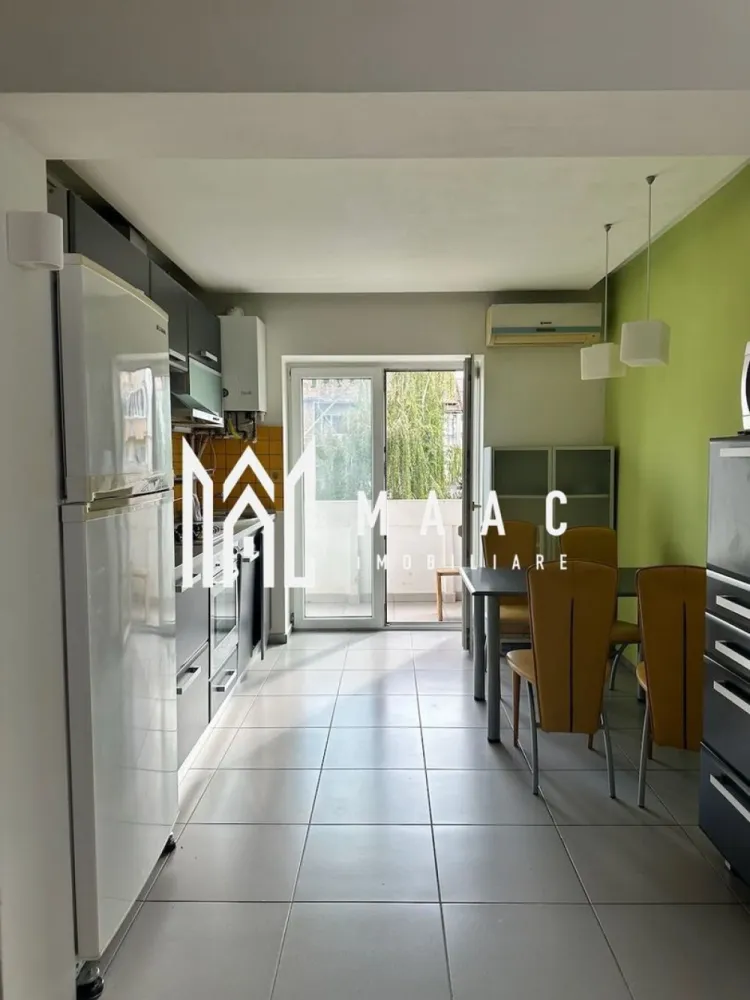 Apartament 3 camere Valea Aurie | Pivnita | 2 balcoane - MAAC Imobiliare va prezinta un apartament in Valea Aurie cu 3 camere 65 mp, 2 balcoane si pivnita 21 mp complet finisat. Living cu bucatarie generos și luminos. Doua dormitoare spatioase . Două băi dintre care una cu cada. Predare la cheie. Dotări: centrală termică proprie,geamuri termopan,aer conditionat. Situat la etajul 4 al unui imobil bine întreținut (acoperiș și casa scării recent renovate). - Living, - Bucătarie - 2 dormitoare, - 2 băi - 2 balcoane - Pivniță 21mp Se vinde mobilat și utilat. Disponibil imediat Pentru mai multe detalii precizati telefonic ca ati vazut anuntul cu ID: CP2805517 }}