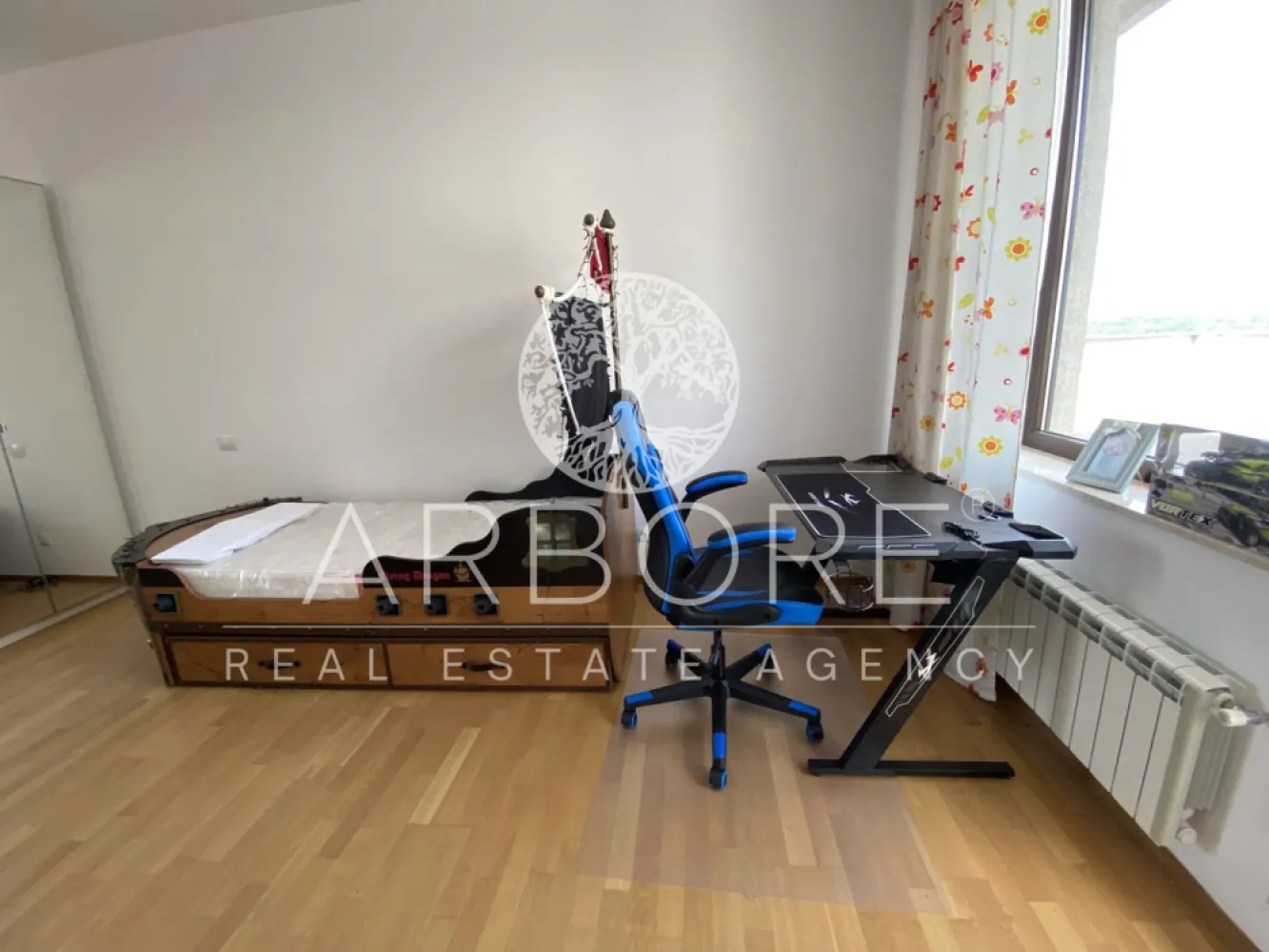 Penthouse 5 camere 250 mp lângă Ambasada SUA , zona Băneasa București