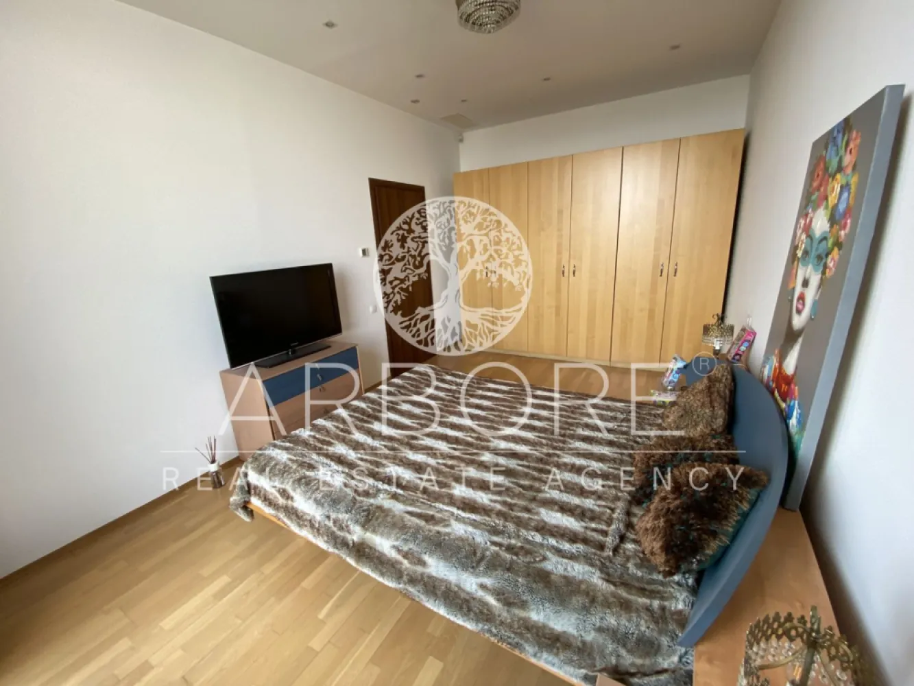 Penthouse 5 camere 250 mp lângă Ambasada SUA , zona Băneasa București