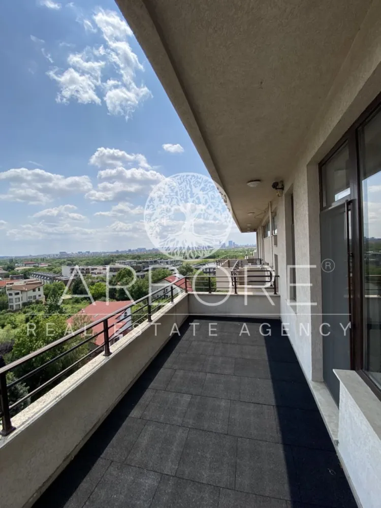 Penthouse 5 camere 250 mp lângă Ambasada SUA , zona Băneasa București