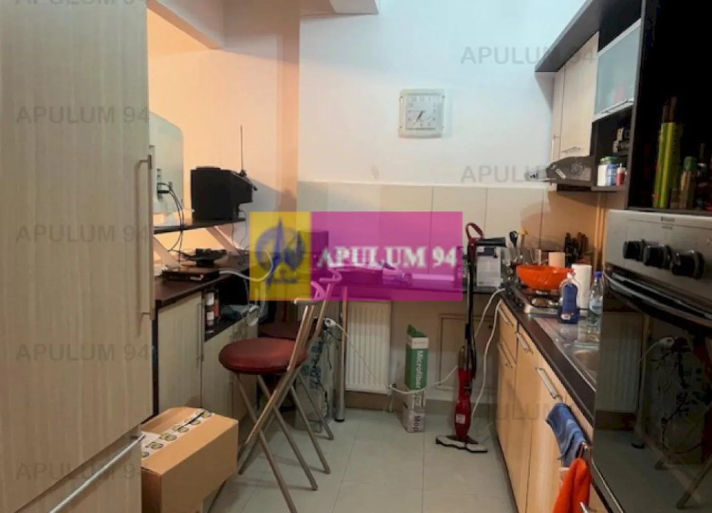 Apartament 2 camere cu loc parcare subteran Bucurestii Noi- Pajurei. - Compania Imobiliara Apulum 94 va propune un apartament de 2 camere situat in zona Bucurestii Noi- Pajurei. 
Imobilul este construit in 2009, izolat pe exterior, cu 2 lifturi si camere de supraveghere. 
Apartamentul este situat la etajul 3. Bucataria este open space cu livingul. Beneficiaza de 2 grupuri sanitare , de o terasa foarte generoasa si de un dressing la dormitor.
Incalzirea este centrala termica de bloc. 
Apartamentul are in proprietate si un loc de parcare subteran, o boxa de 16 mp la subteran cat si un spatiu pentru depozitare cauciucuri. 
Interiorul este finisat, cu gresie, faianta, parchet, termopan. Se doreste a se vinde mobilat si utilat.
Apartamentul este liber si se poate preda imediat.
Zona este foarte usor accesibila, apropoata de mijloacele de transport, hypermarket, gradin ita, scoala, piata.
Pentru vizionare si mai multe detalii nu ezitati sa ma contactati pe nr 0733683446- Laura Ionescu. 
COMISION AGENTIE 3%+ TVA.