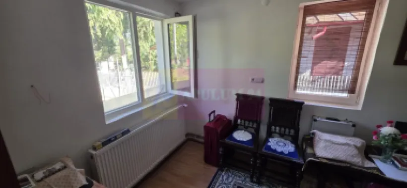 Casa de vanzare cu 5 camere în Mislea
