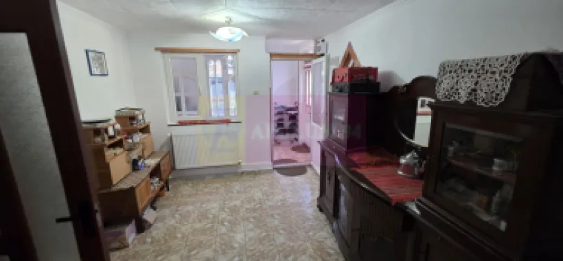Casa de vanzare cu 5 camere în Mislea