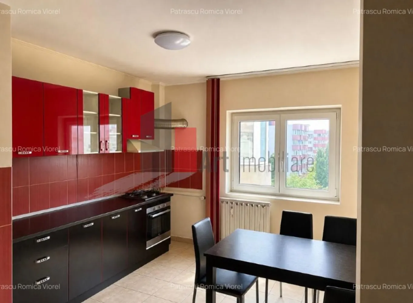 APARTAMENT 4 CAMERE SEBASTIAN - Va prezentam spre vanzare un apartament de 4 camere situat in zona Sebastian,
 aproape de Prosper intr-un bloc de apartamente la etajul7/8, si suprafata de 93mp.

 Apartamentul are living, 3 dormitoare , 2 bai, bucatarie, hol , debara , balcon.
 Comfortul termic este asigurat de la reteua centralizata de stat.
 
 Pentru mai multe detalii sau vizionare sunati la 0722 371 033.