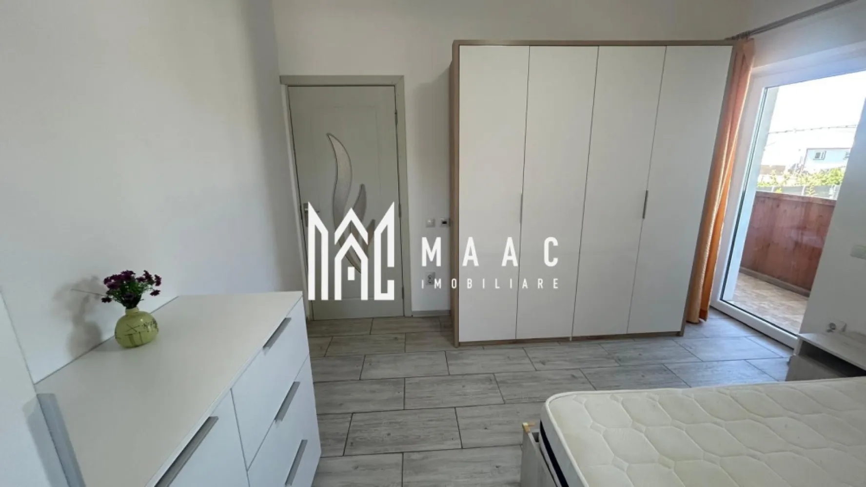 Apartament 3 camere | Decomandat | Terasă+Balcon | Șura Mare