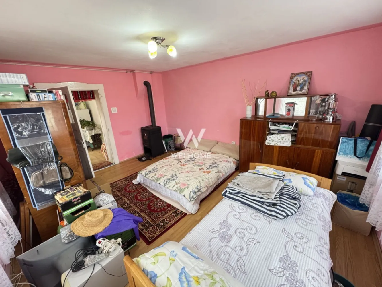 Casa individuala in Arpasu de Sus, teren mare, partial renovata