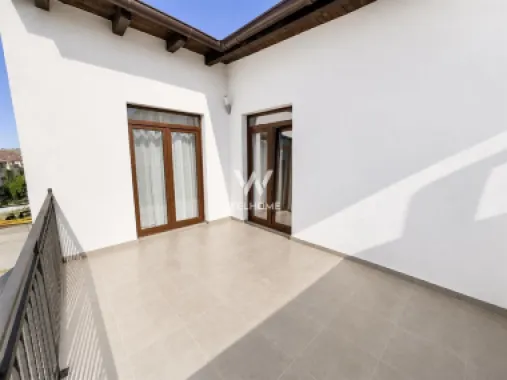 Penthouse modern cu 2 terase spectaculoase și parcare inclusă