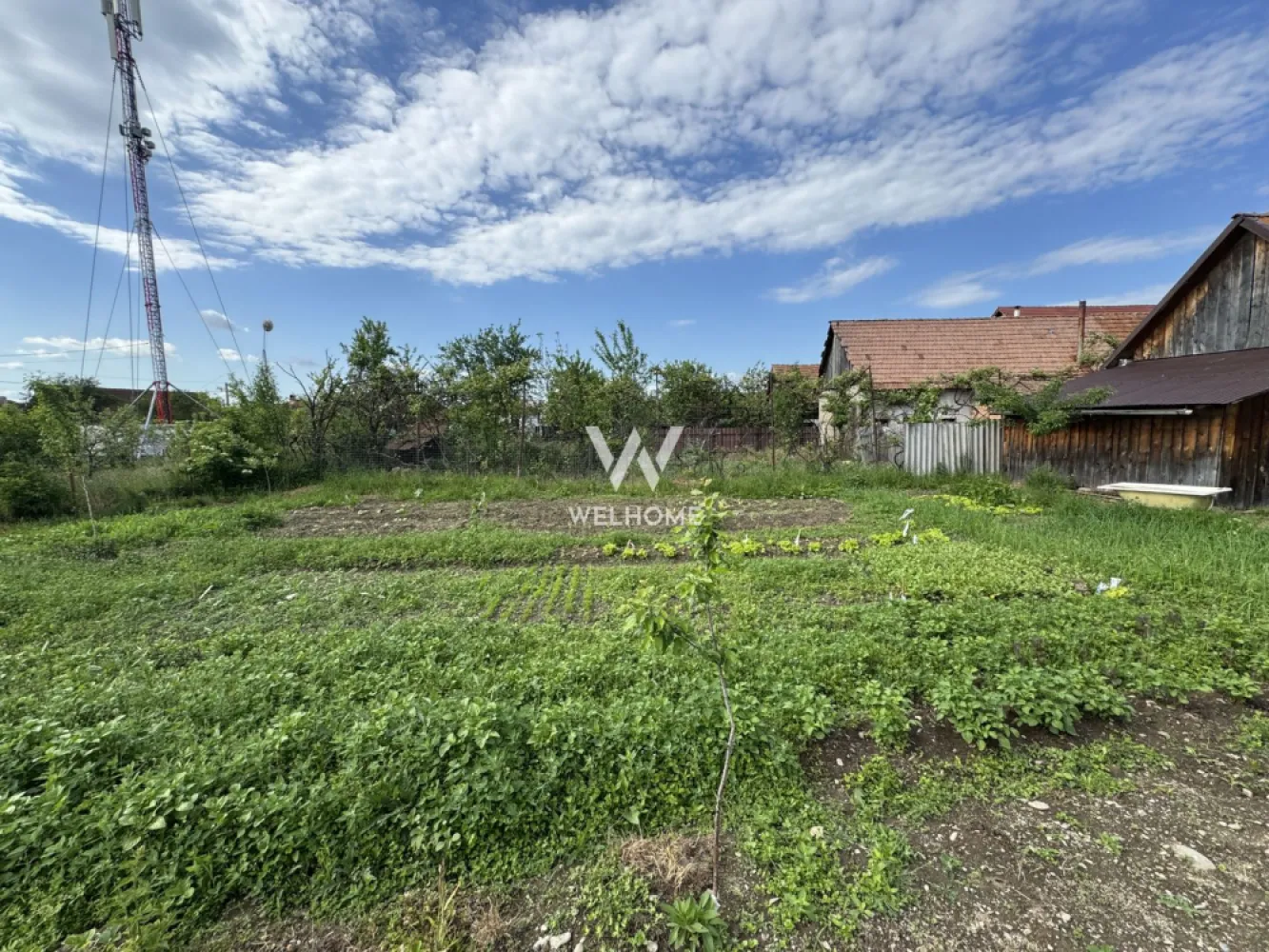 Casa individuala in Arpasu de Sus, teren mare, partial renovata