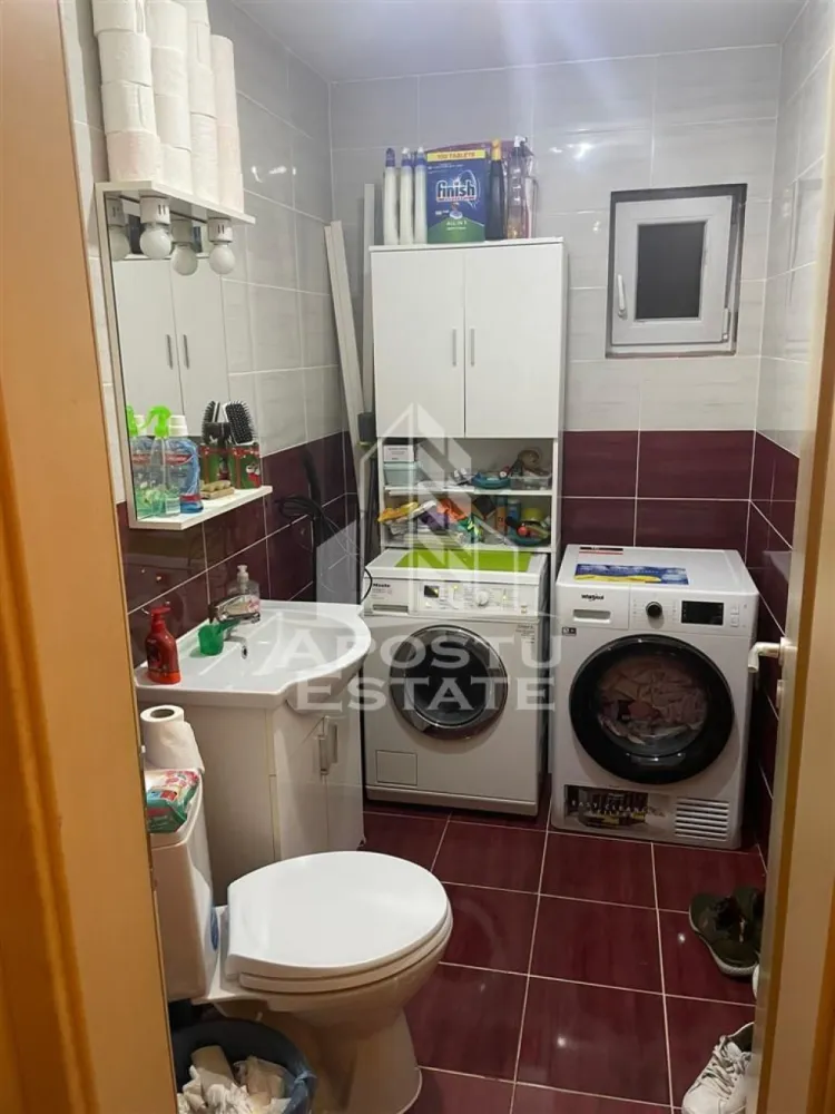 Penthouse cu 4 camere pe 2 nivele In Giroc langa scoala.