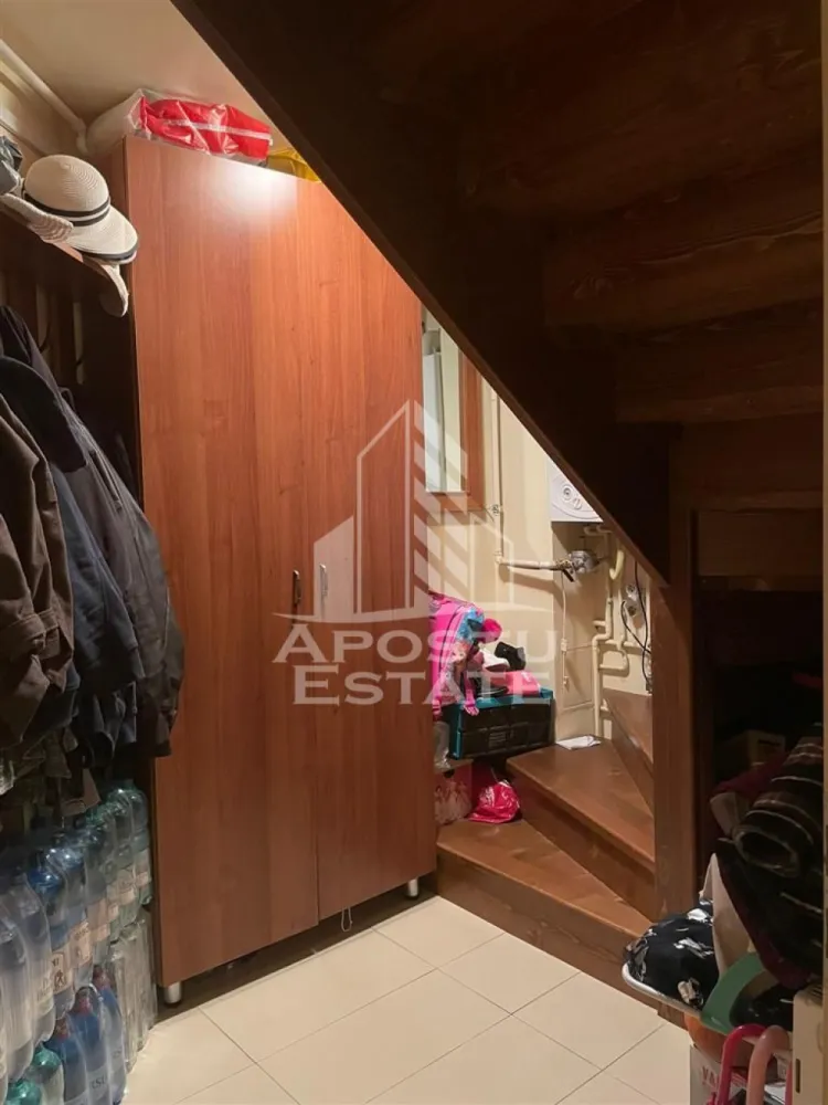 Penthouse cu 4 camere pe 2 nivele In Giroc langa scoala.