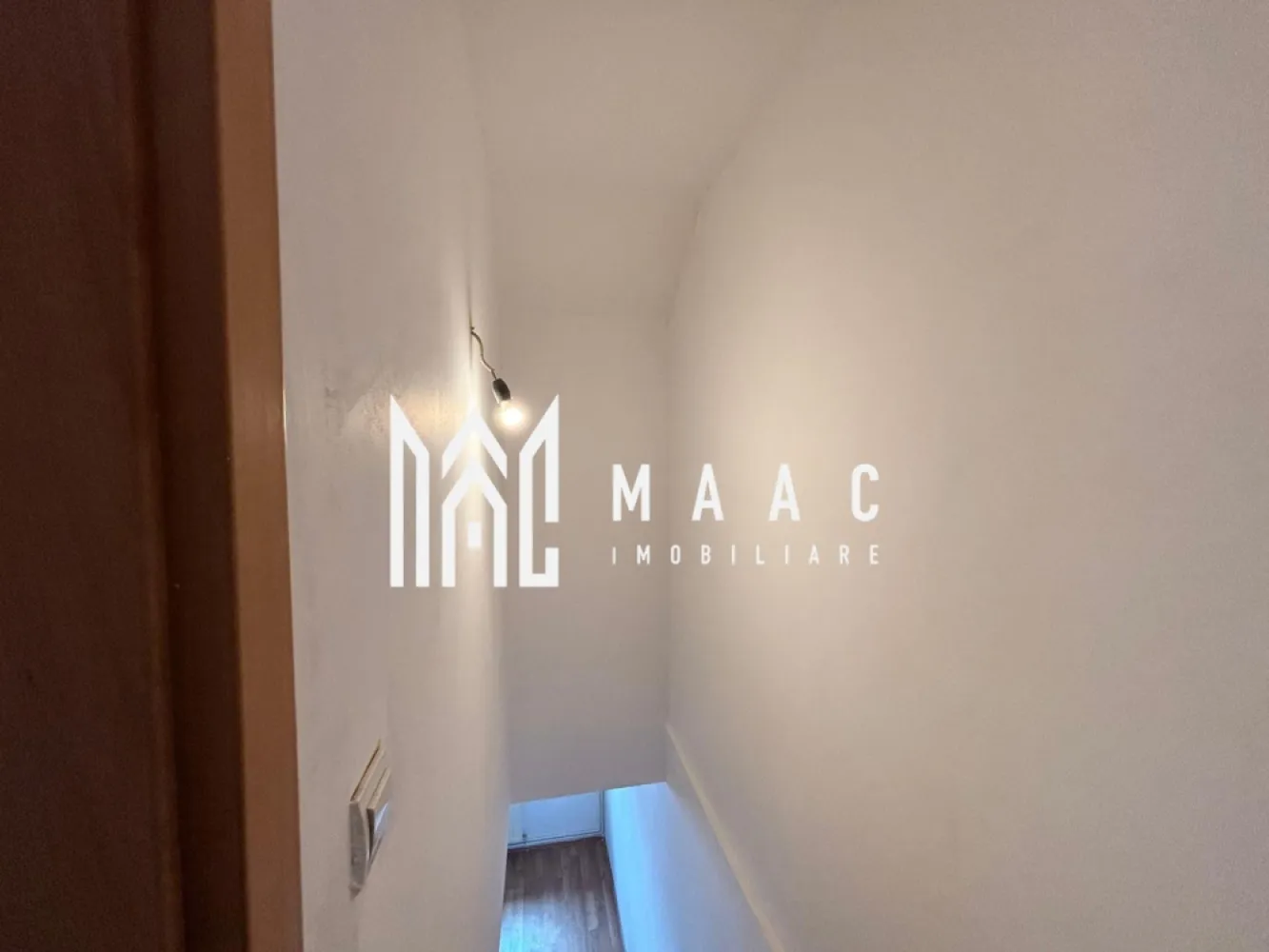 Apartament 2 camere | 47 MPU | Etaj 5 | Mansarda | Intabulata | Strand