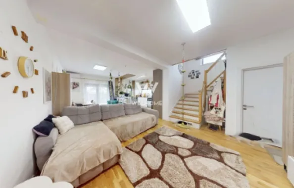 Casa de vanzare in Cristian - duplex - 125 mp utili + teren de 250 mp