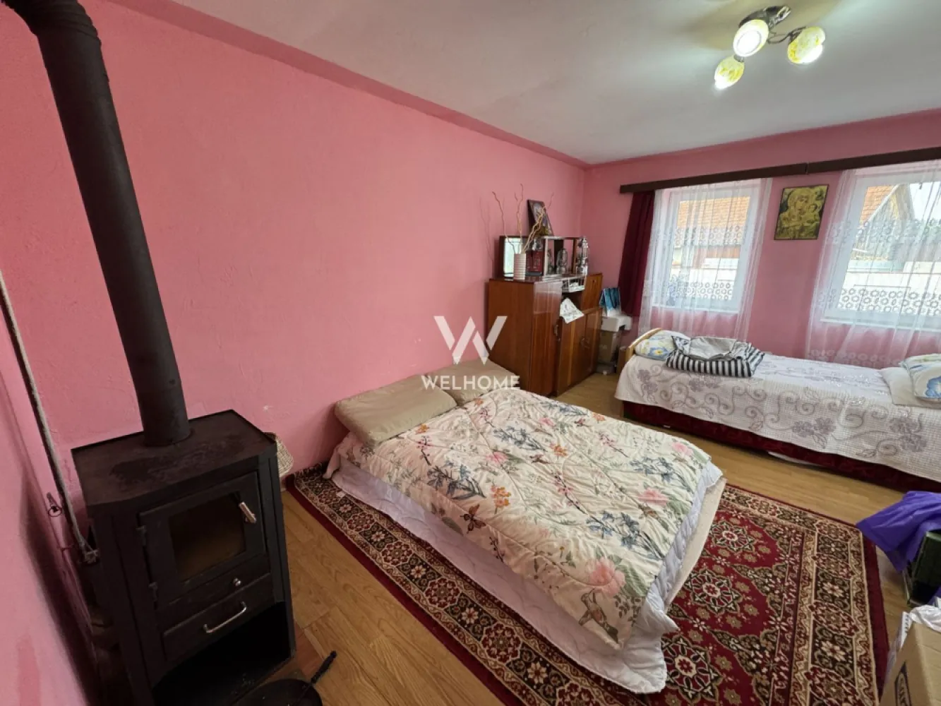 Casa individuala in Arpasu de Sus, teren mare, partial renovata