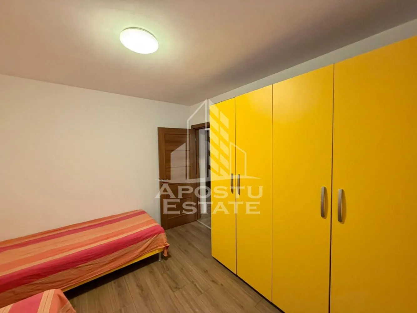 Apartament cu 3 camere de inchiriat, Calea Urseni Zone 2, Timisoara