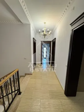 Duplex 5 camere de inchiriat,curte proprie, loc de parcare, Dumbravita