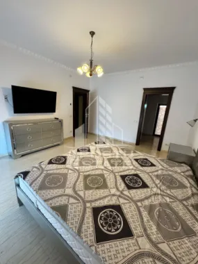 Duplex 5 camere de inchiriat,curte proprie, loc de parcare, Dumbravita