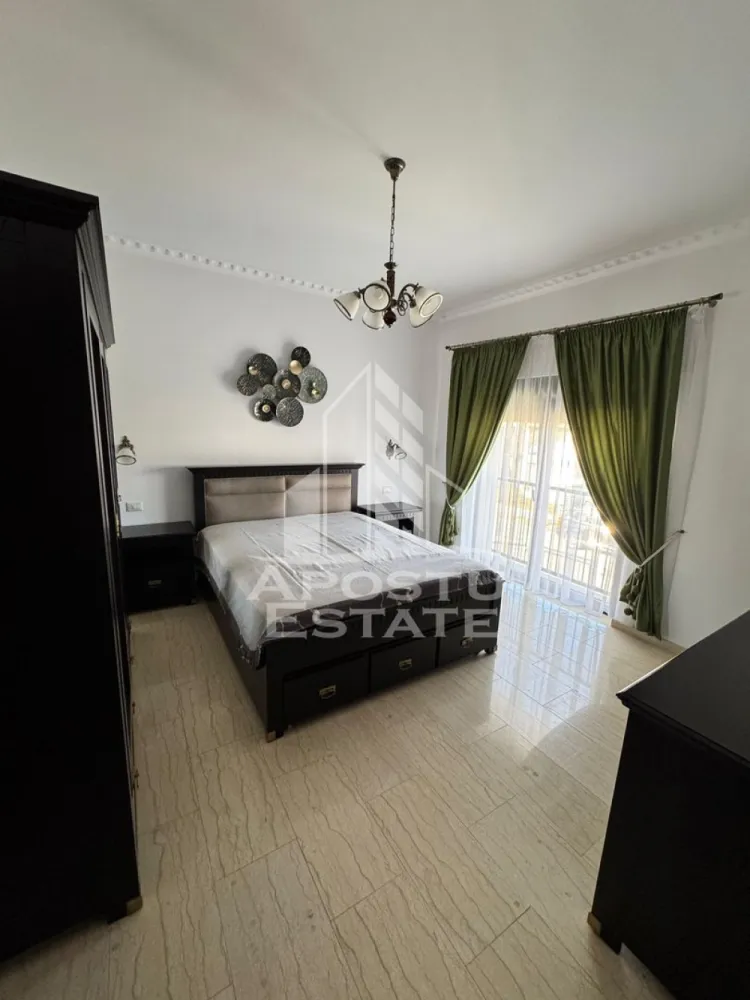 Duplex 5 camere de inchiriat,curte proprie, loc de parcare, Dumbravita