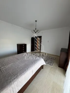 Duplex 5 camere de inchiriat,curte proprie, loc de parcare, Dumbravita