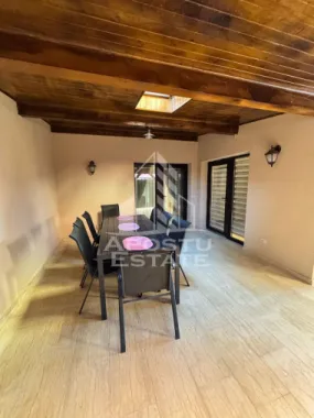 Duplex 5 camere de inchiriat,curte proprie, loc de parcare, Dumbravita