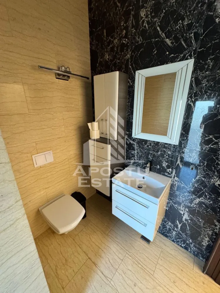 Duplex 5 camere de inchiriat,curte proprie, loc de parcare, Dumbravita