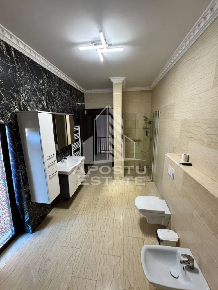 Duplex 5 camere de inchiriat,curte proprie, loc de parcare, Dumbravita