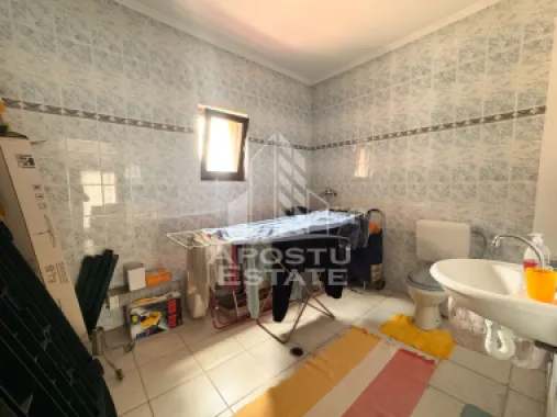 Comision 0%! Casa cu 8 camere, teren 648mp, zona Fratelia, Timisoara