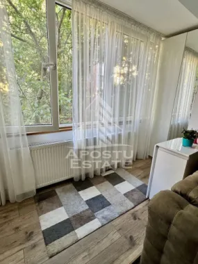 Apartament 2 camere de vanzare, etaj 1, zona Sagului, Timisoara